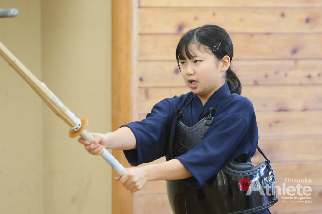 静岡市立服織中学校 剣道部 ジュニアアスリート静岡 静岡市立服織中学校 剣道部 ジュニアアスリート静岡
