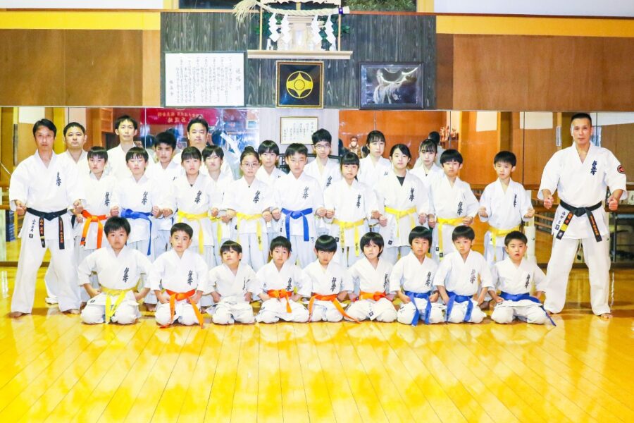 怖さ、痛さを知る。その先にある勇気。極真カラテを通じて、強い心と体